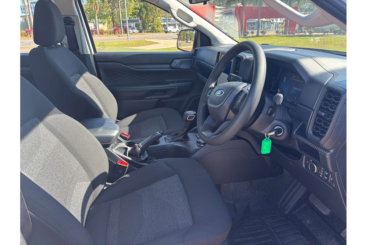 2025 Ford Ranger XL 4X4 2.0L