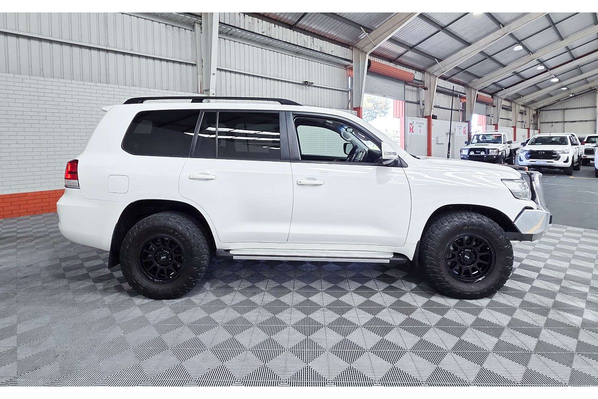 2018 Toyota Landcruiser GXL VDJ200R