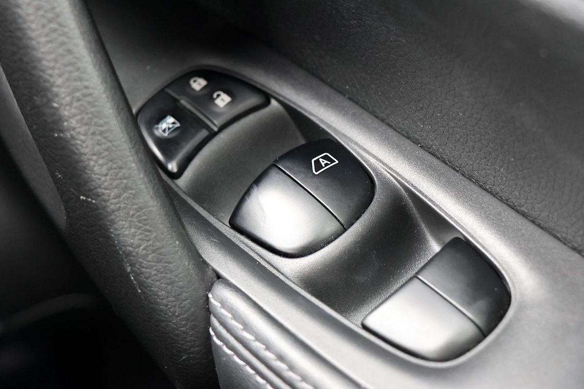 2022 Nissan X-TRAIL ST T32