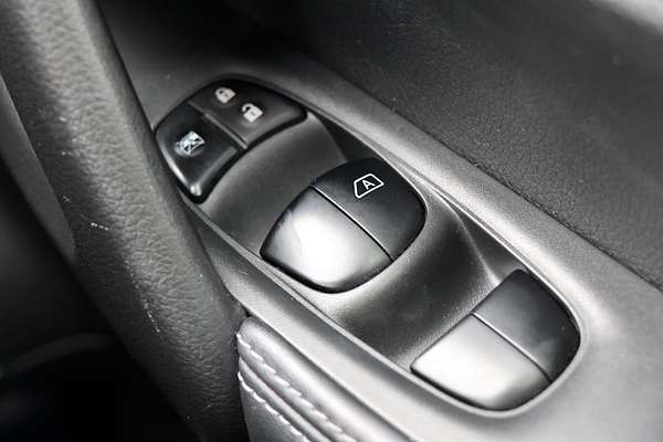 2022 Nissan X-TRAIL ST T32