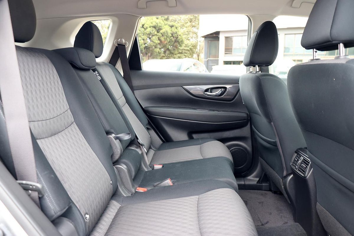 2022 Nissan X-TRAIL ST T32