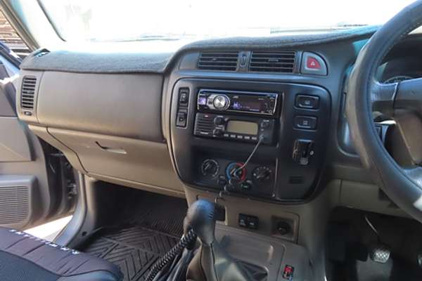 2002 Nissan Patrol ST GU III