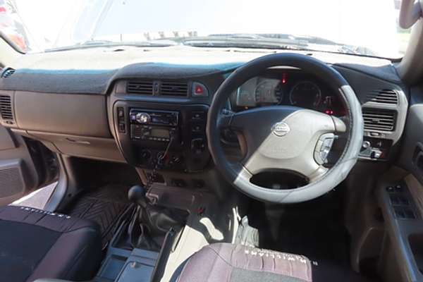 2002 Nissan Patrol ST GU III