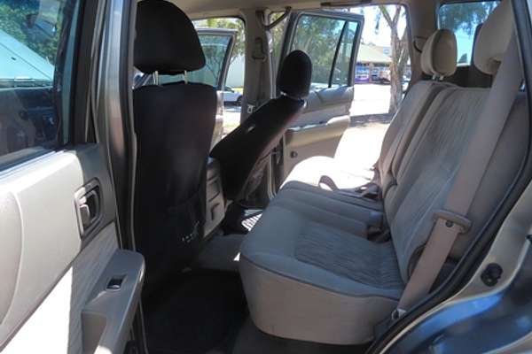 2002 Nissan Patrol ST GU III