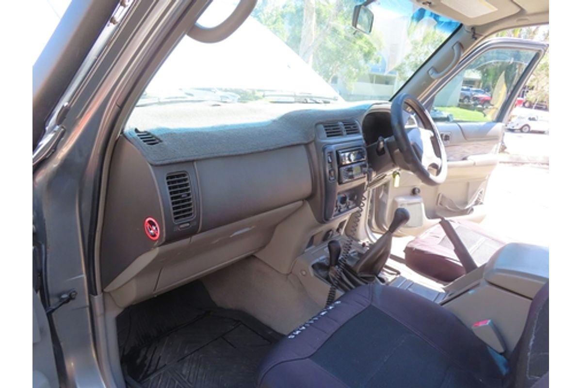 2002 Nissan Patrol ST GU III