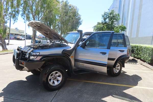 2002 Nissan Patrol ST GU III