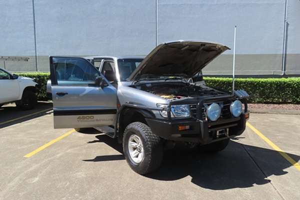 2002 Nissan Patrol ST GU III
