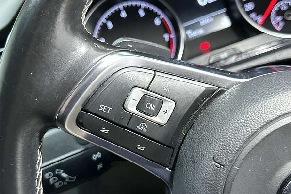 2015 Volkswagen Golf 110TSI Highline 7