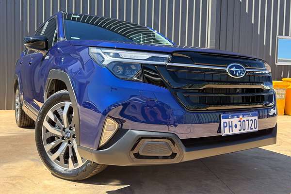 2025 Subaru Forester Hybrid Touring S6