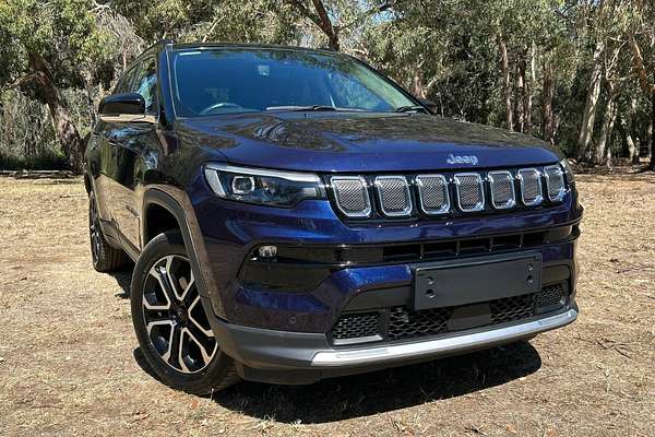2023 Jeep Compass Limited M6