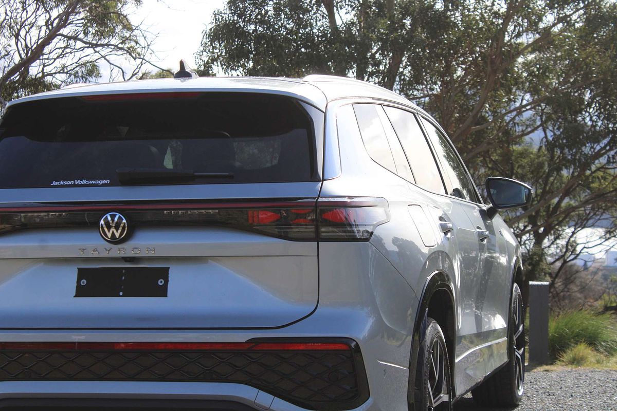 2025 Volkswagen Tayron 195TSI R-Line R4