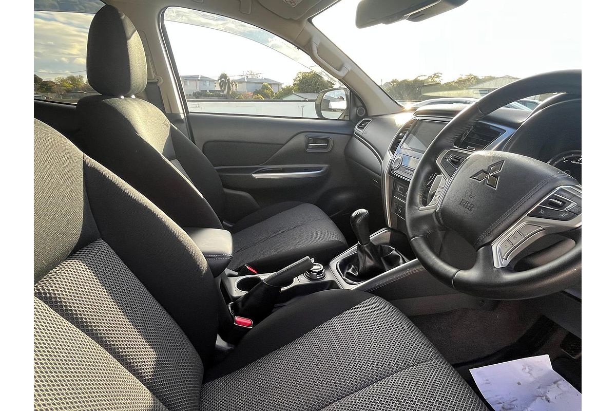 2022 Mitsubishi Triton GLS MR 4X4