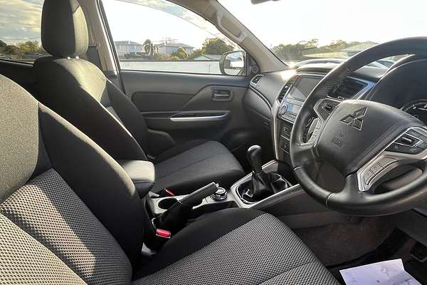 2022 Mitsubishi Triton GLS MR 4X4