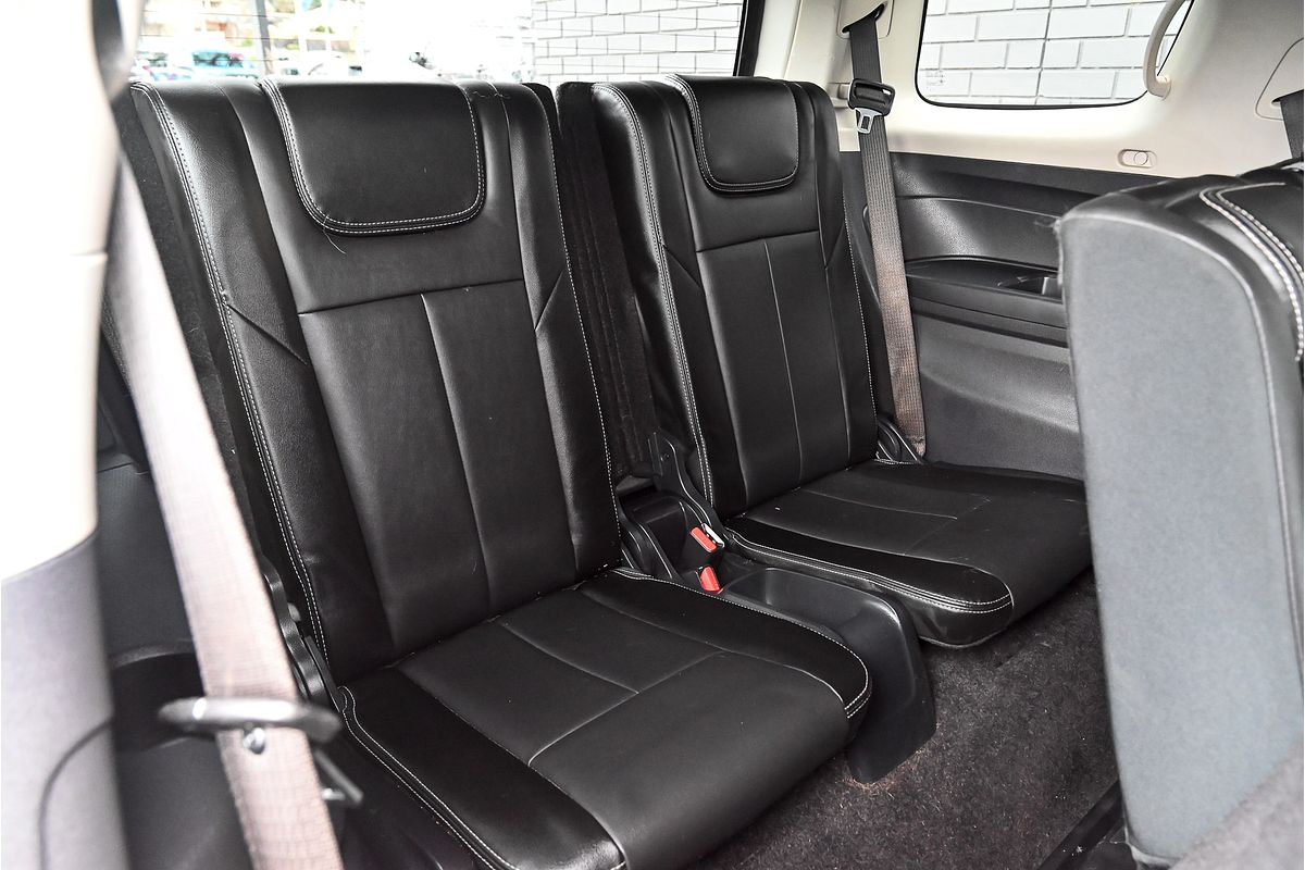2019 Isuzu MU-X LS-T