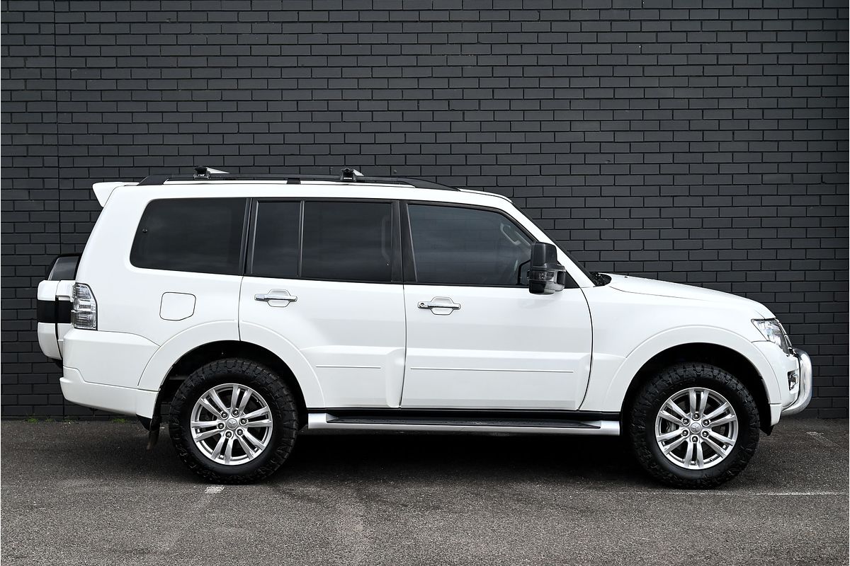 2017 Mitsubishi Pajero GLX NX
