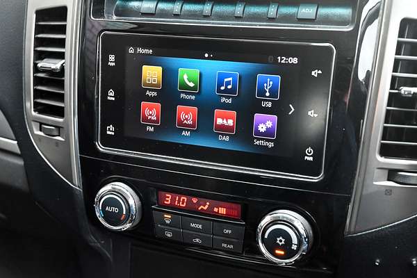 2017 Mitsubishi Pajero GLX NX