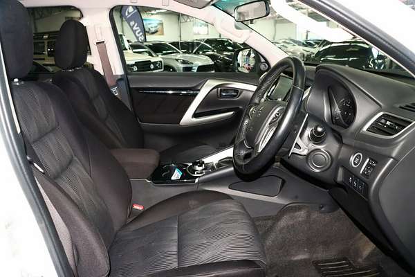 2018 Mitsubishi Pajero Sport GLX QE