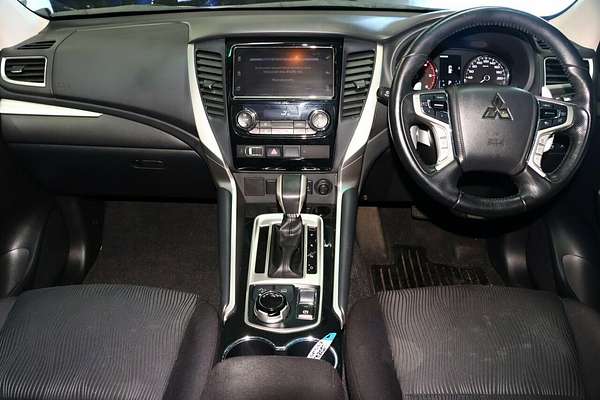2018 Mitsubishi Pajero Sport GLX QE