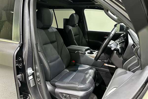 2023 Toyota Landcruiser Sahara FJA300R