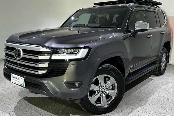 2023 Toyota Landcruiser Sahara FJA300R