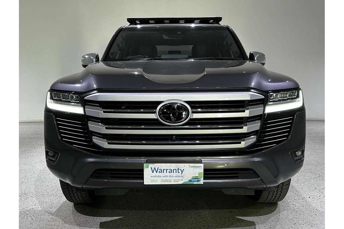 2023 Toyota Landcruiser Sahara FJA300R
