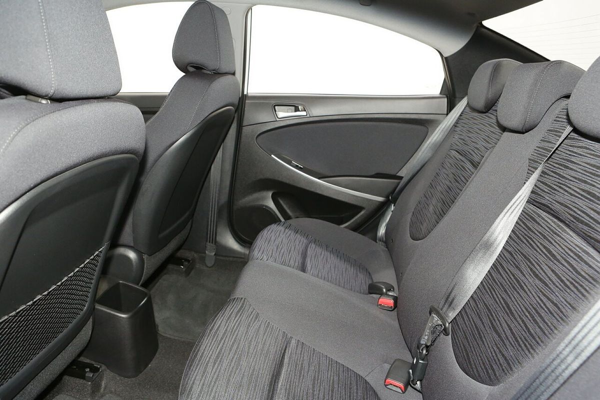 2019 Hyundai Accent Sport RB6