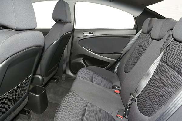 2019 Hyundai Accent Sport RB6