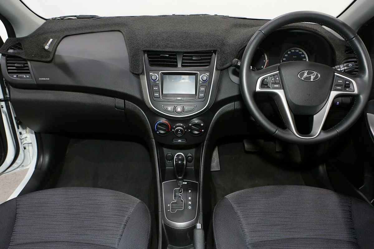 2019 Hyundai Accent Sport RB6