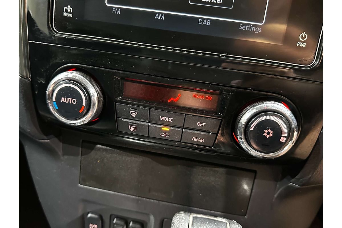 2018 Mitsubishi Pajero GLS NX