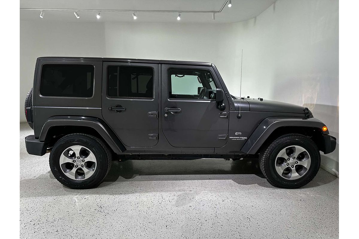 2017 Jeep Wrangler Unlimited Overland JK