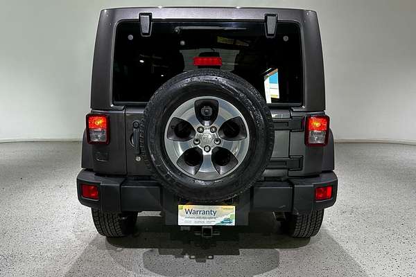 2017 Jeep Wrangler Unlimited Overland JK