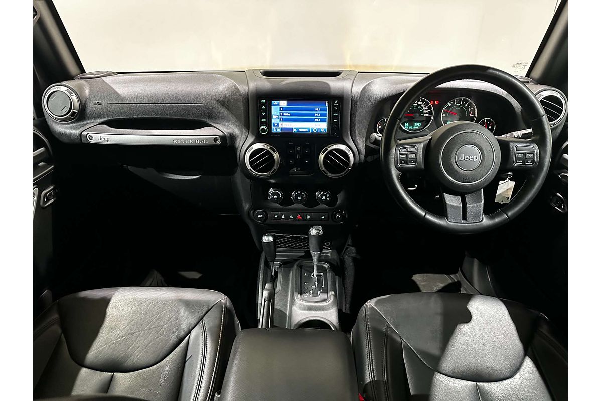 2017 Jeep Wrangler Unlimited Overland JK