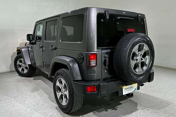 2017 Jeep Wrangler Unlimited Overland JK