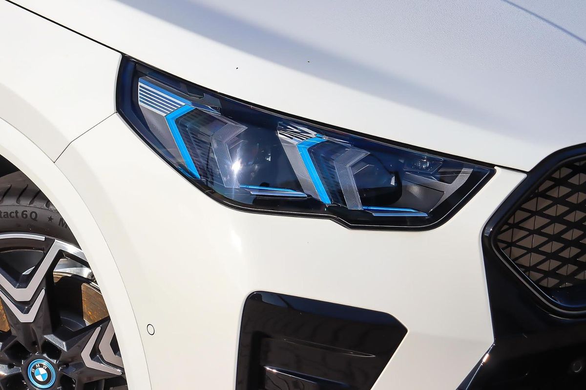 2024 BMW iX2 xDrive30 M Sport U10