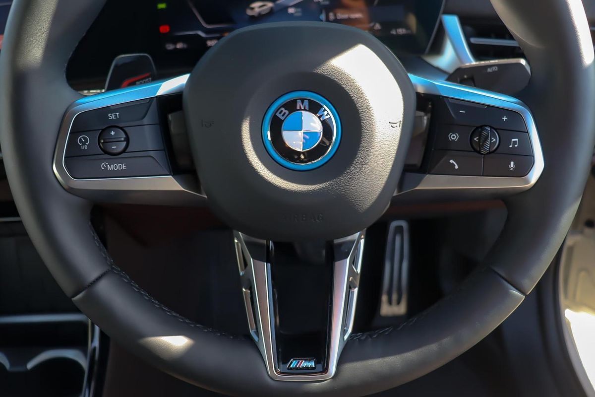 2024 BMW iX2 xDrive30 M Sport U10