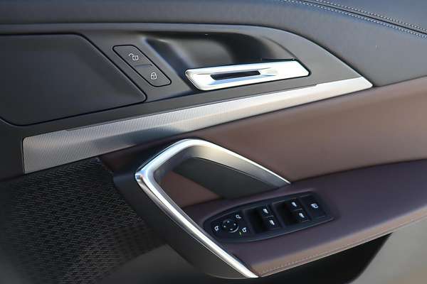 2024 BMW iX2 xDrive30 M Sport U10