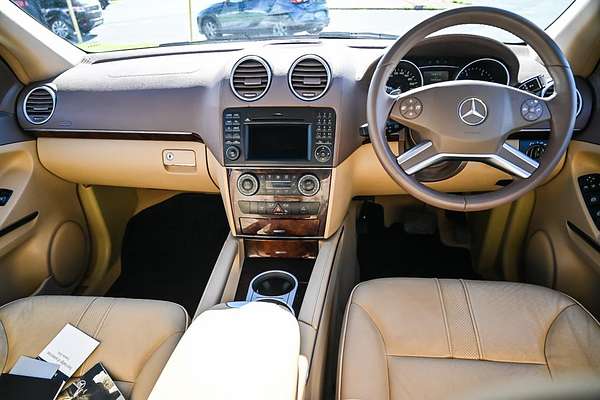 2009 Mercedes-Benz M-Class ML320 CDI W164
