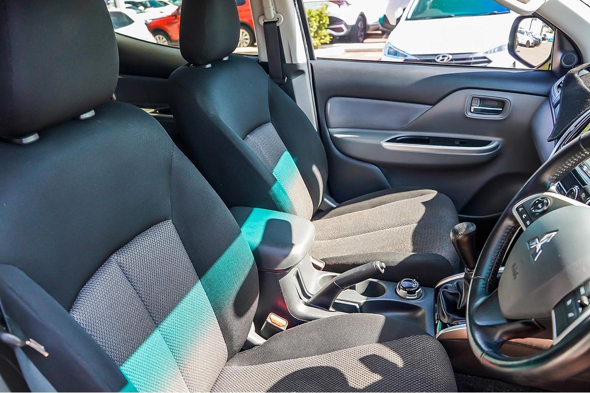 2015 Mitsubishi Triton GLS MQ 4X4