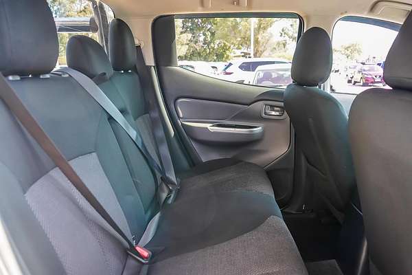 2015 Mitsubishi Triton GLS MQ 4X4