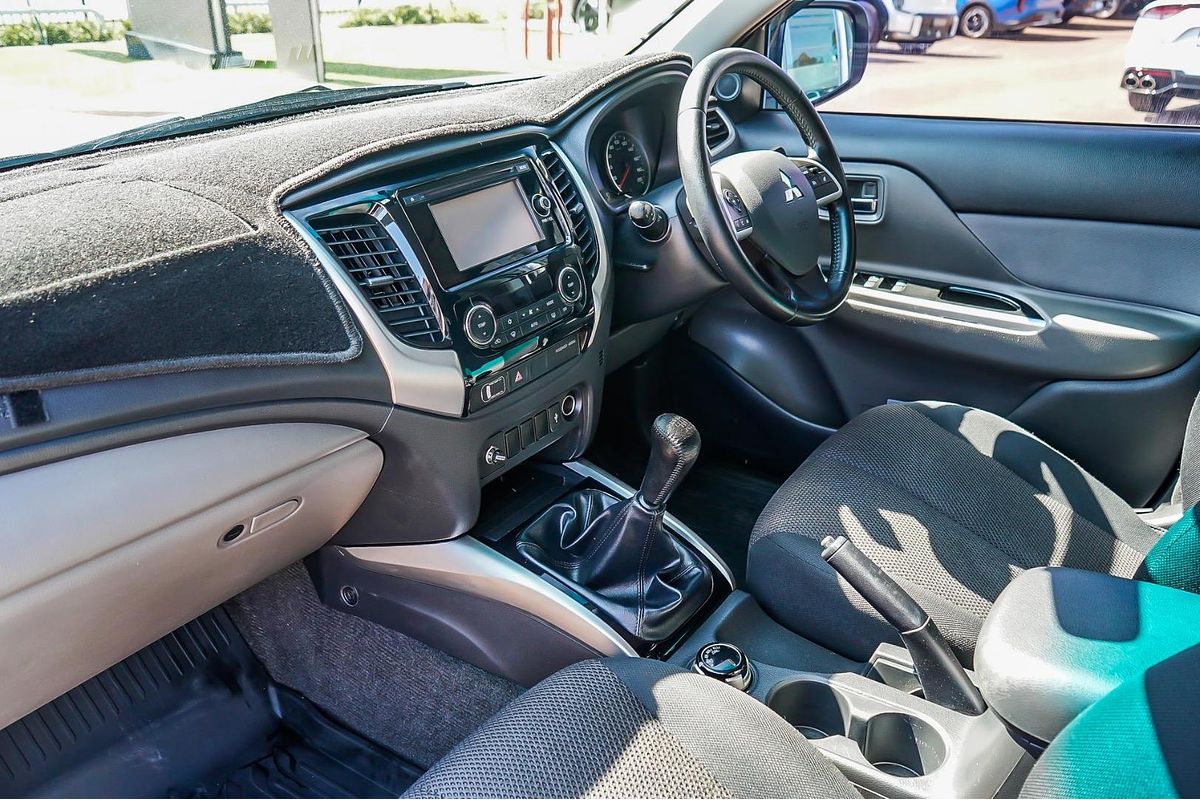 2015 Mitsubishi Triton GLS MQ 4X4