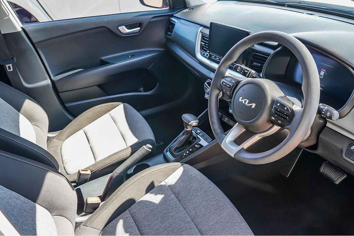 2024 Kia Stonic S YB