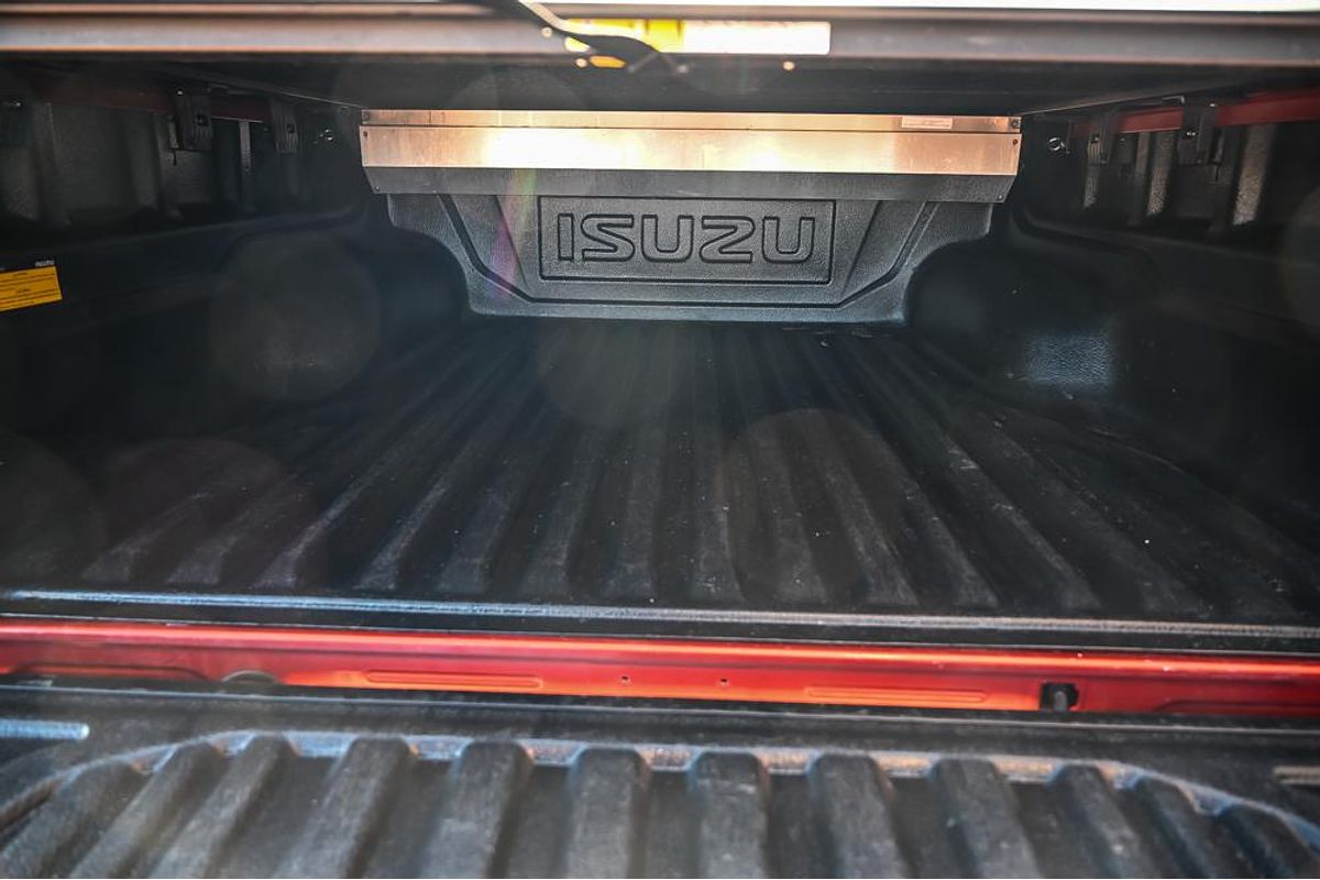 2023 Isuzu D-MAX X-TERRAIN 4X4