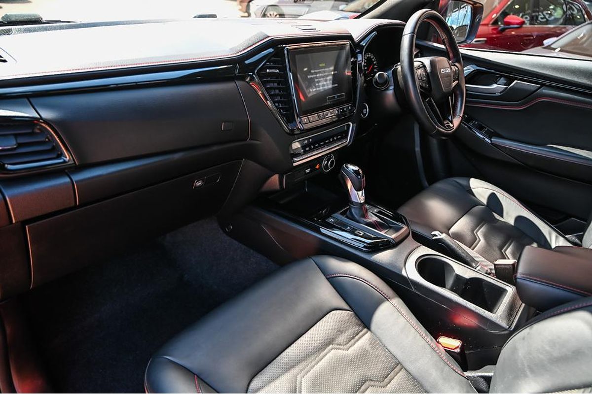2023 Isuzu D-MAX X-TERRAIN 4X4