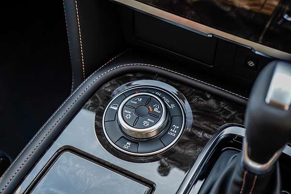 2025 Nissan Patrol Ti Y62
