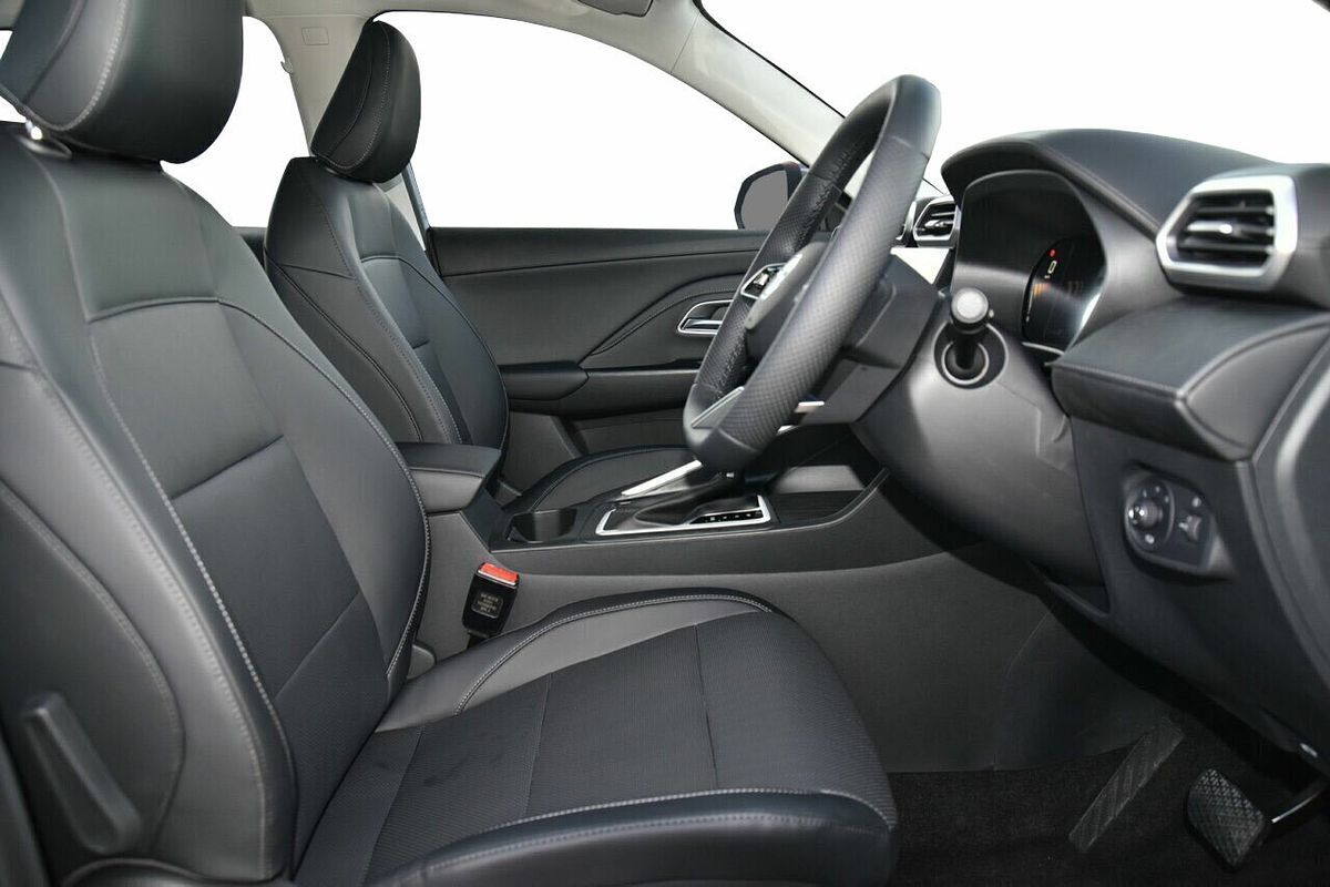 2025 MG ZS Essence ZS32