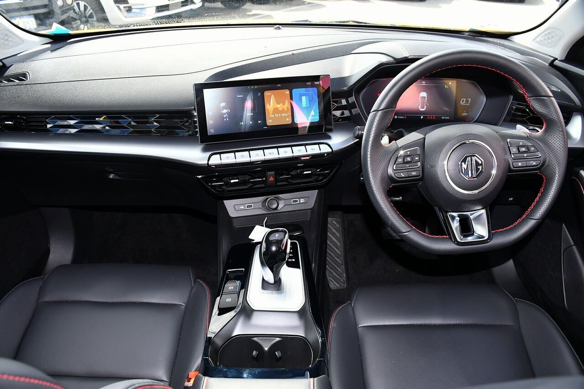 2024 MG MG5 Essence