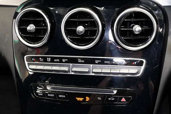 2015 Mercedes-Benz C-Class C200 W205