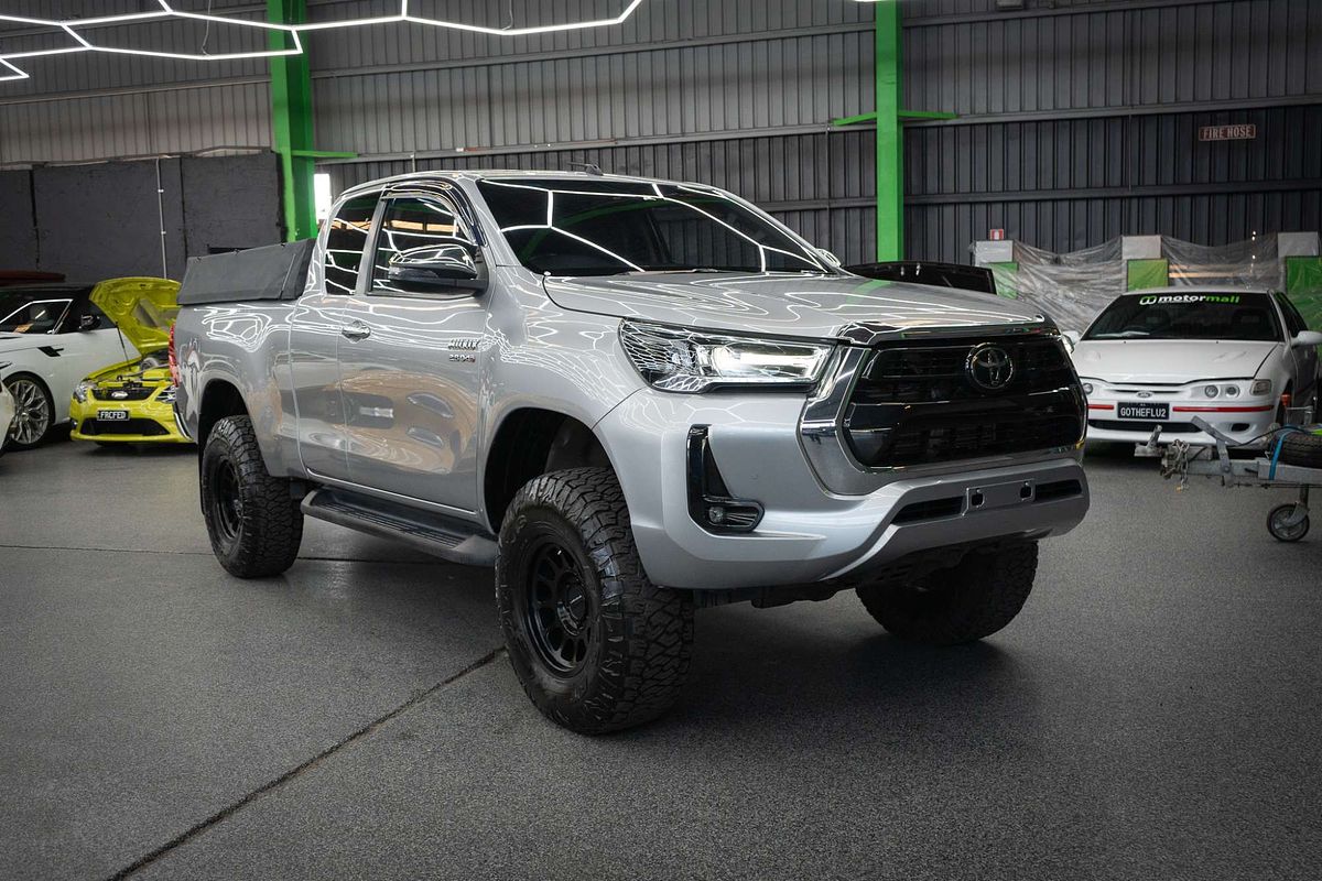 2020 Toyota Hilux SR5 GUN126R 4X4