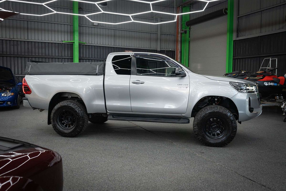 2020 Toyota Hilux SR5 GUN126R 4X4
