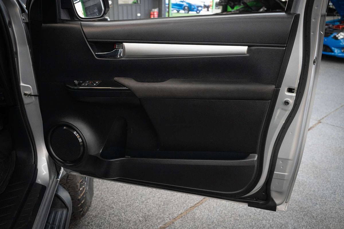 2020 Toyota Hilux SR5 GUN126R 4X4